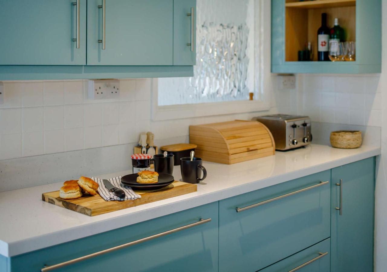 Dene Court Villa Mawgan Porth Bagian luar foto